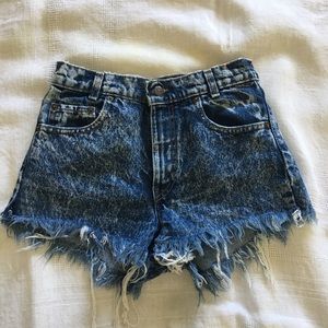 Levi’s High-Rise Shorts